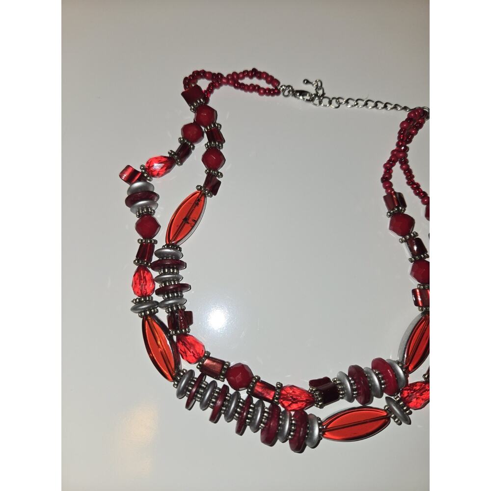 Red Multi-Strand Glass Beaded Statement Necklace Silver Tone Lobster 19" - Picture 4 of 6